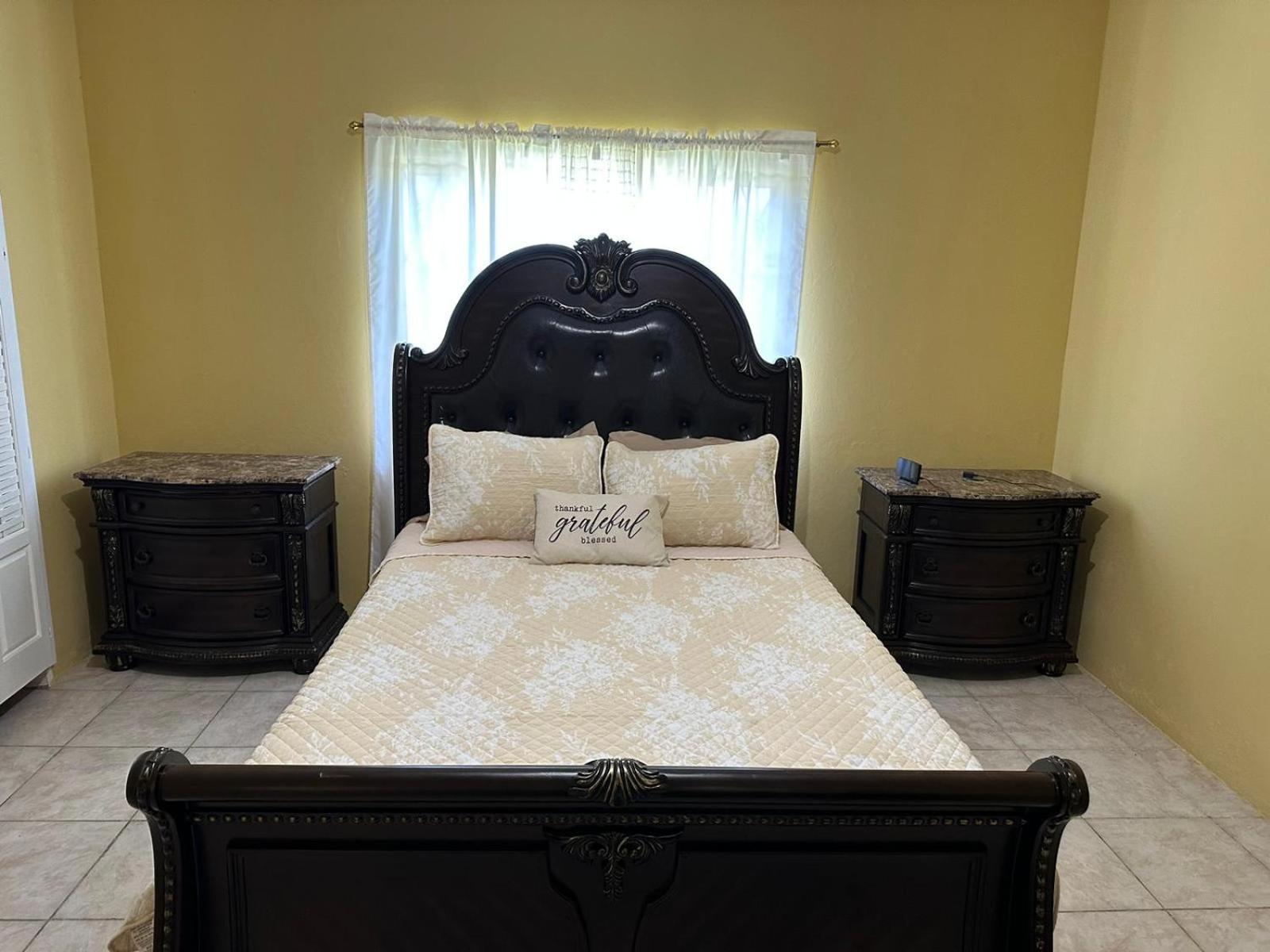 St Bess Comfort Style Black River Exterior foto